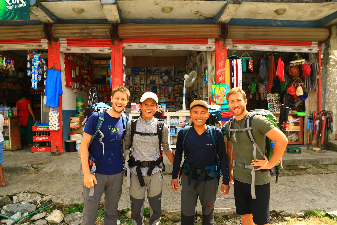 Die Annapurna Gang: Mani, Asal, Tara, Heiko (v.r.n.l.)